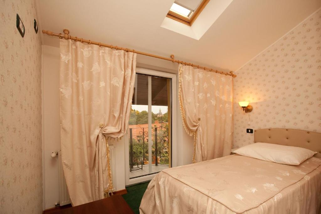 Pension Dinu Residence Temešvár Pokoj fotografie